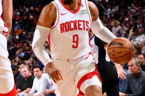 开云APP-火箭主帅战术调整，球队冲击总冠军的简单介绍