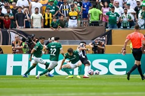 开云在线-国际间的足球较量引发了无数热议(国际间的足球较量引发了无数热议英语)