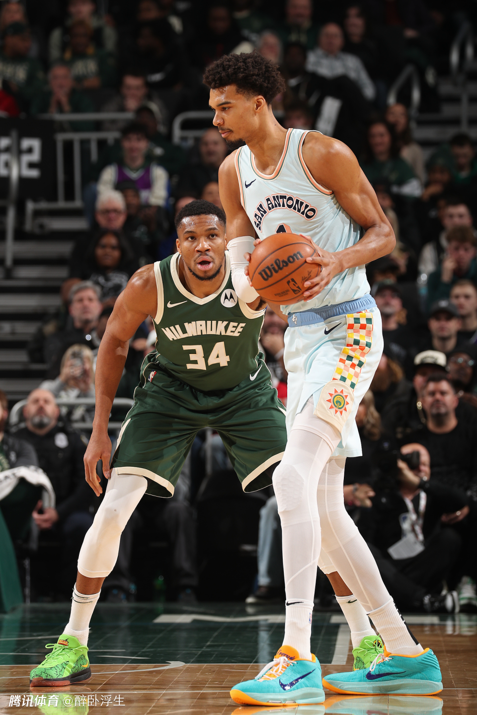 开云娱乐-雄鹿队中锋手感火热，横扫独行侠队  第2张